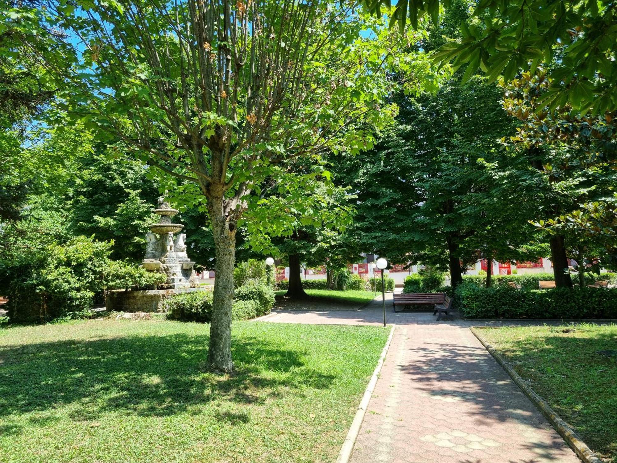 Intero Appartamento Con Giardino E Parcheggio Roma Exterior foto